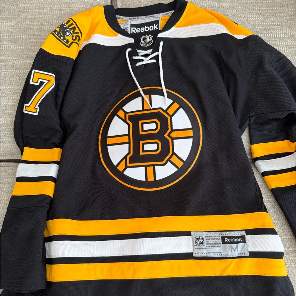 Boston Bruins Lucic Jersey Size M